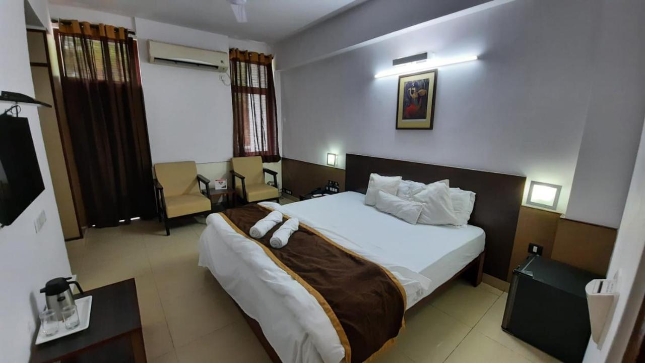 New Delhi Ymca Tourist Hostel Exterior photo